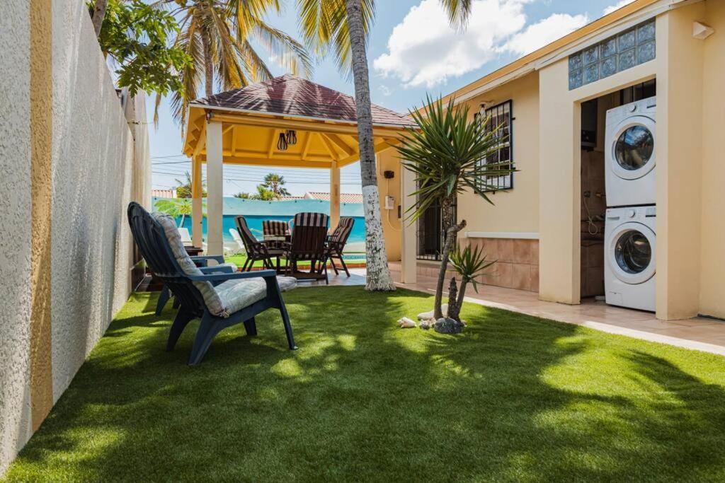 Blue Sky Residence Aruba Savaneta ภายนอก รูปภาพ